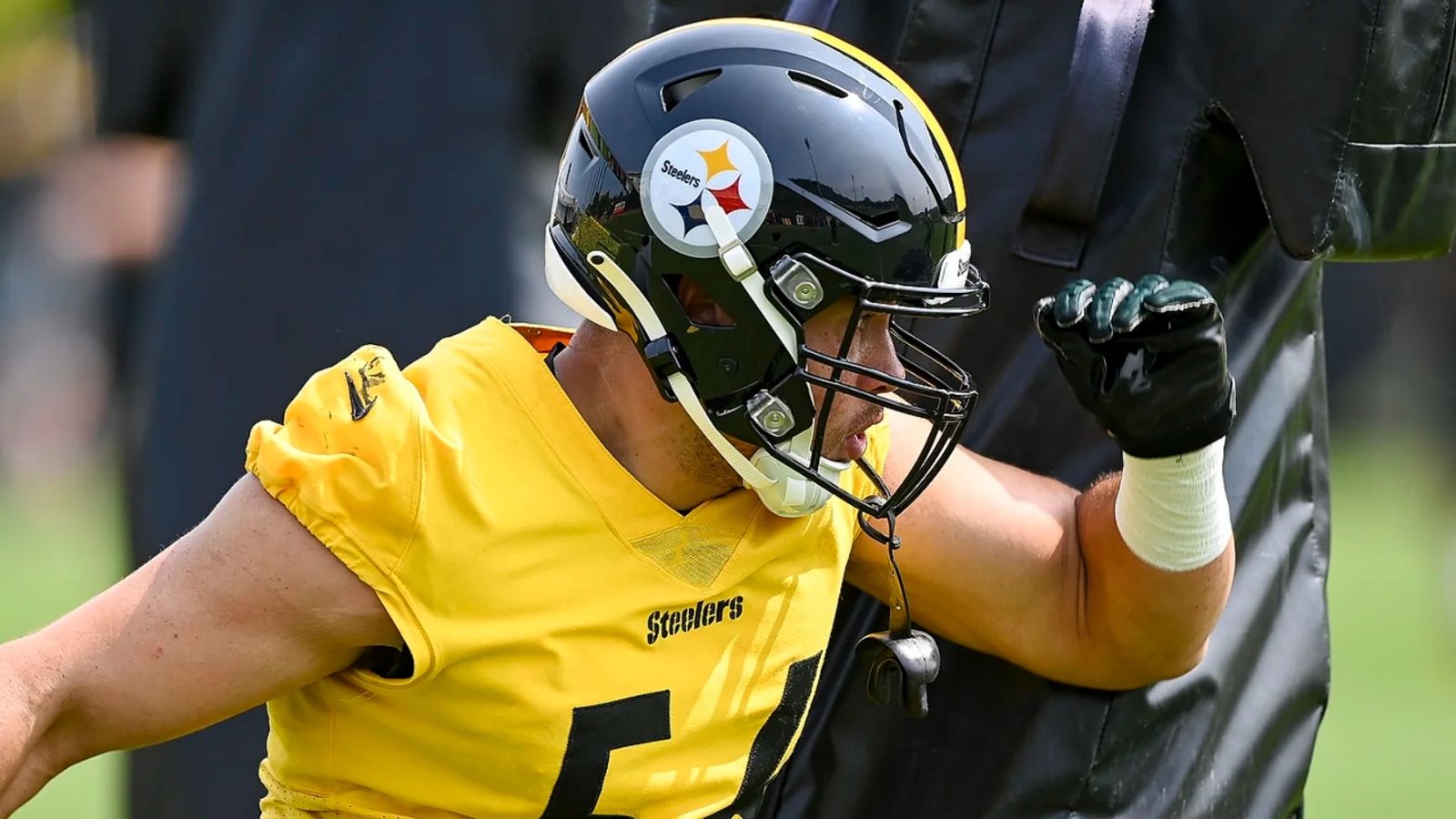 Amid Unresolved Extension Talks With Steelers, Alex Highsmith's Focus ...